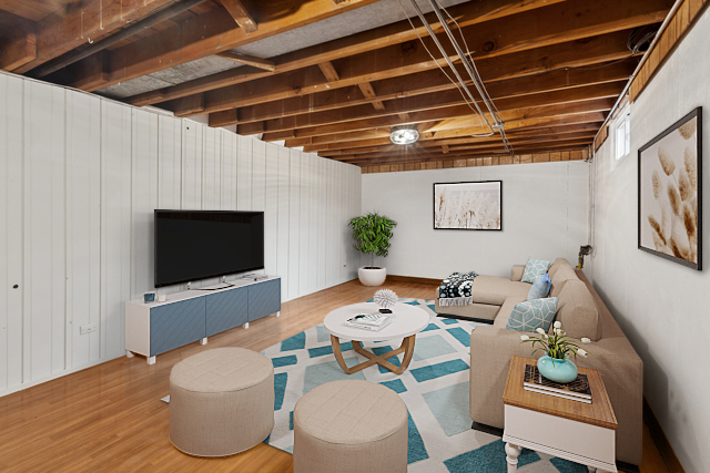 270 Hawthorne Boulevard Glen Ellyn, IL 60137 - Photo 24 of 34 a living room with furniture and a flat screen tv