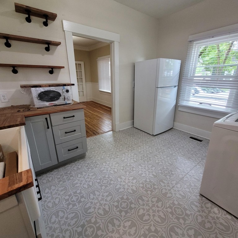 908 North Spring Street Murfreesboro, TN 37130 - Photo 8 of 14 Gallery Image 8