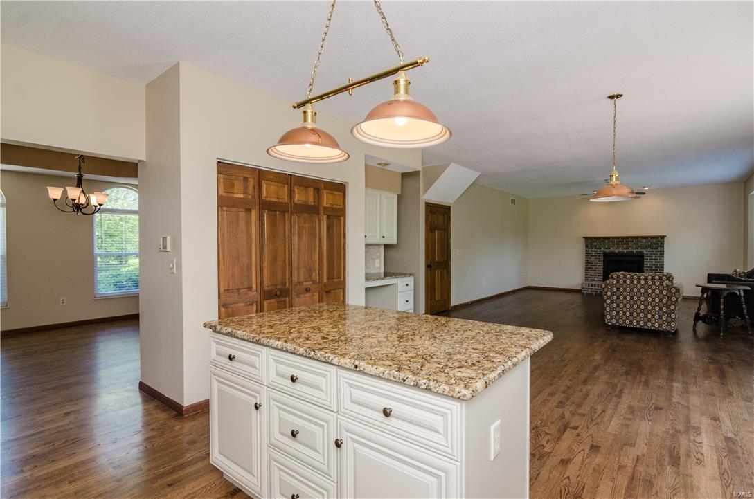 3742 Boatmans Point Shiloh, IL 62221 - Photo 12 of 42 Gallery Image 12