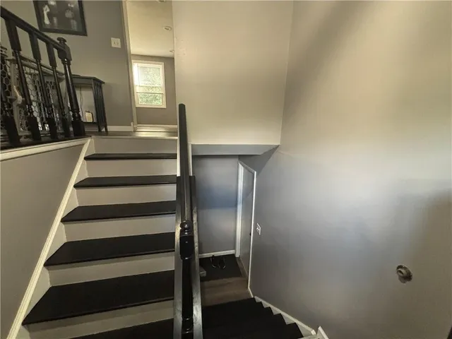 $349,899 | 476 Oaklawn Drive, Pittsburgh, PA 15241