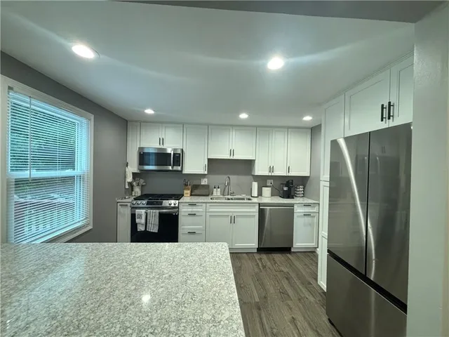 $349,899 | 476 Oaklawn Drive, Pittsburgh, PA 15241