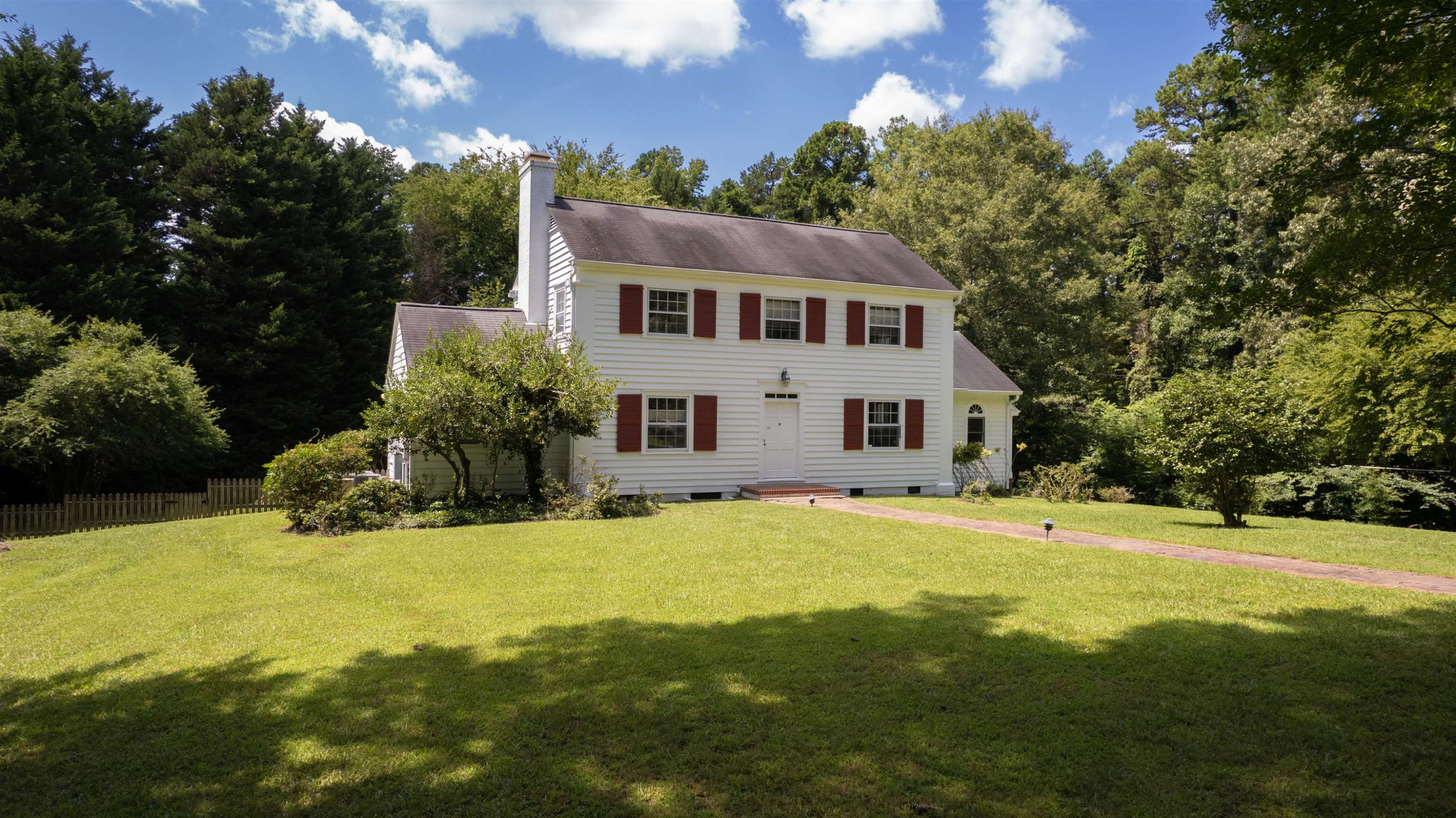 11 Buttons Road Chapel Hill, NC 27514 - Photo 5 of 54 Photo 5