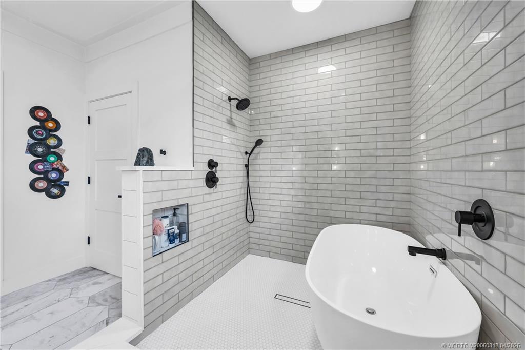 1410 A Southwest Palm City Road, Unit A Stuart, FL 34994 - Photo 20 of 79 Gallery Image 20