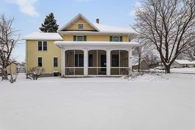 $260,000 | 701 North Center Street, Beaver Dam, WI 53916