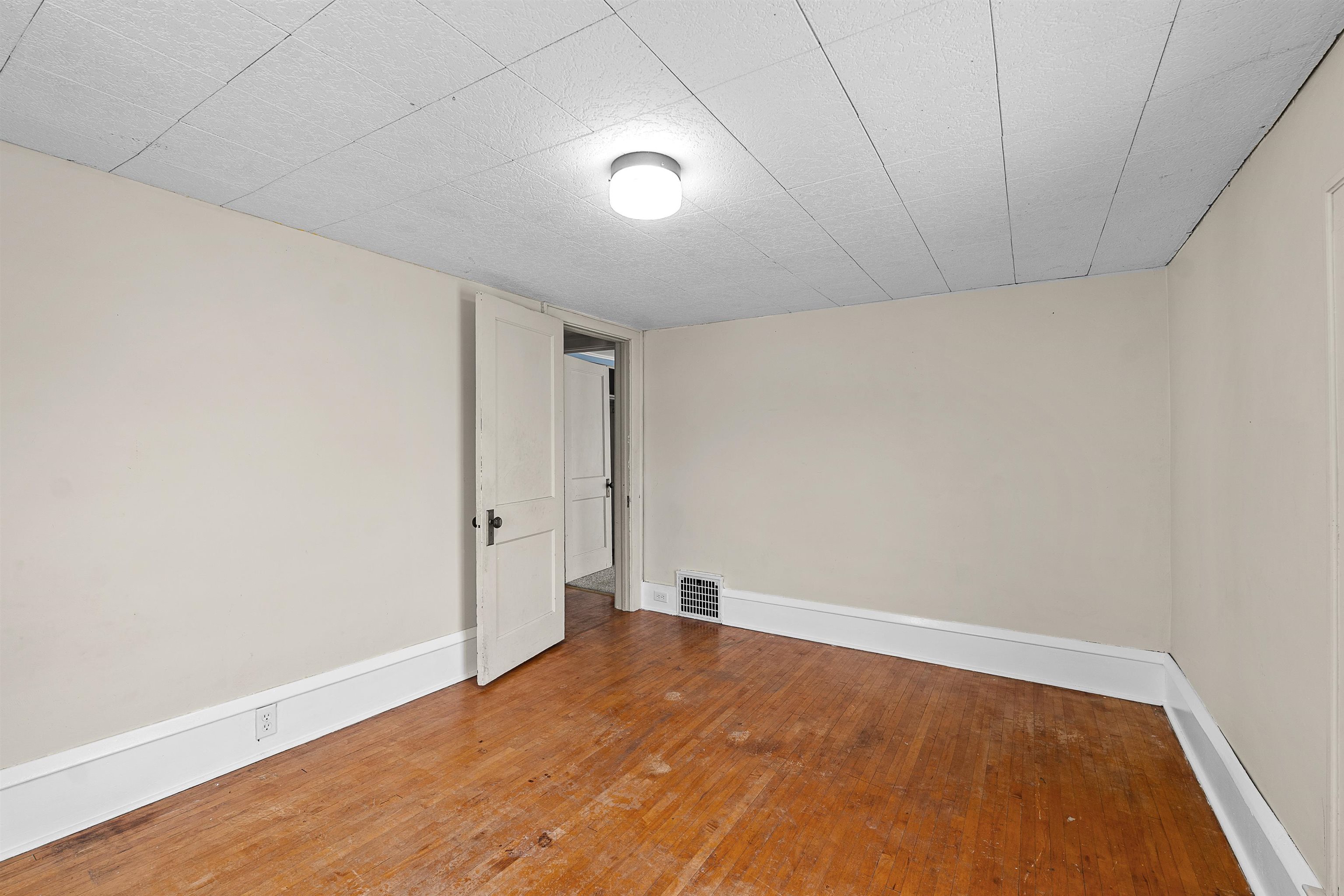 701 North Center Street Beaver Dam, WI 53916 - Photo 27 of 30