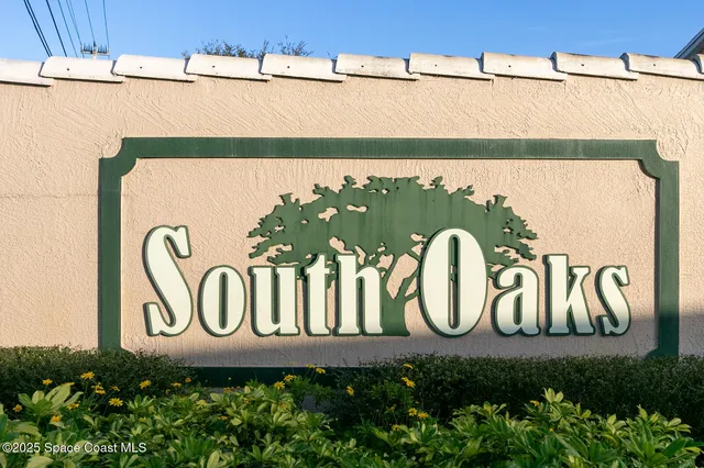 a sign that is on the wall of a building