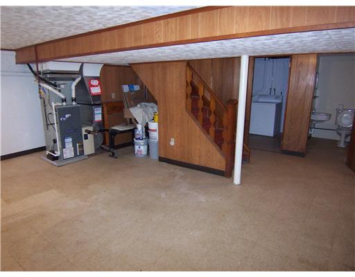 147 Inwood Road Pittsburgh, PA 15237 - Photo 18 of 18 Den/Family/Great Room.