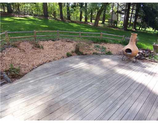 147 Inwood Road Pittsburgh, PA 15237 - Photo 4 of 18 Patio/Deck.