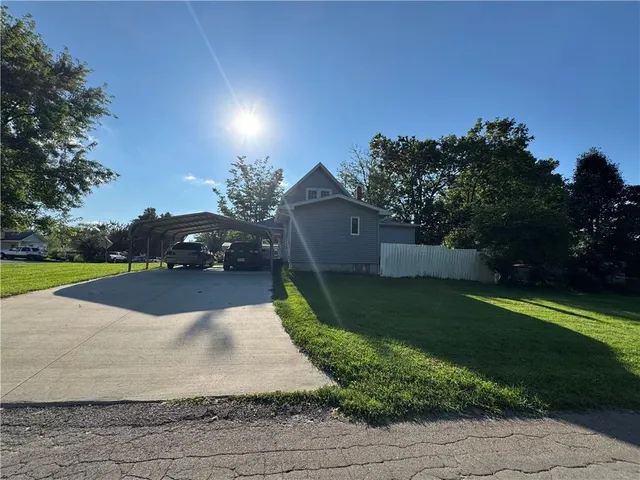 $155,500 | 204 West 3rd Street, Stanberry, MO 64489
