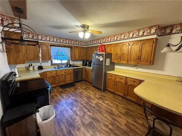 $155,500 | 204 West 3rd Street, Stanberry, MO 64489