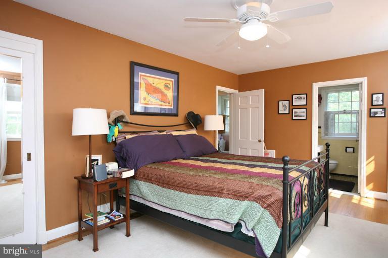 5505 Springlake Way Baltimore, MD 21212 - Photo 11 of 18 Bedroom (Master)