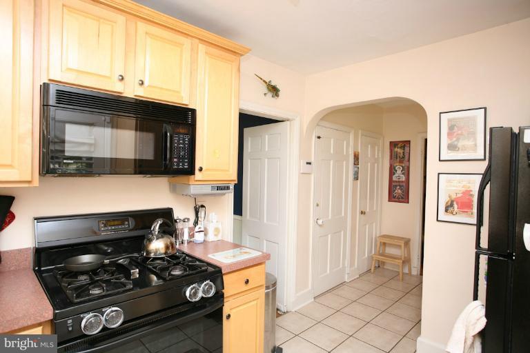 5505 Springlake Way Baltimore, MD 21212 - Photo 13 of 18 Kitchen
