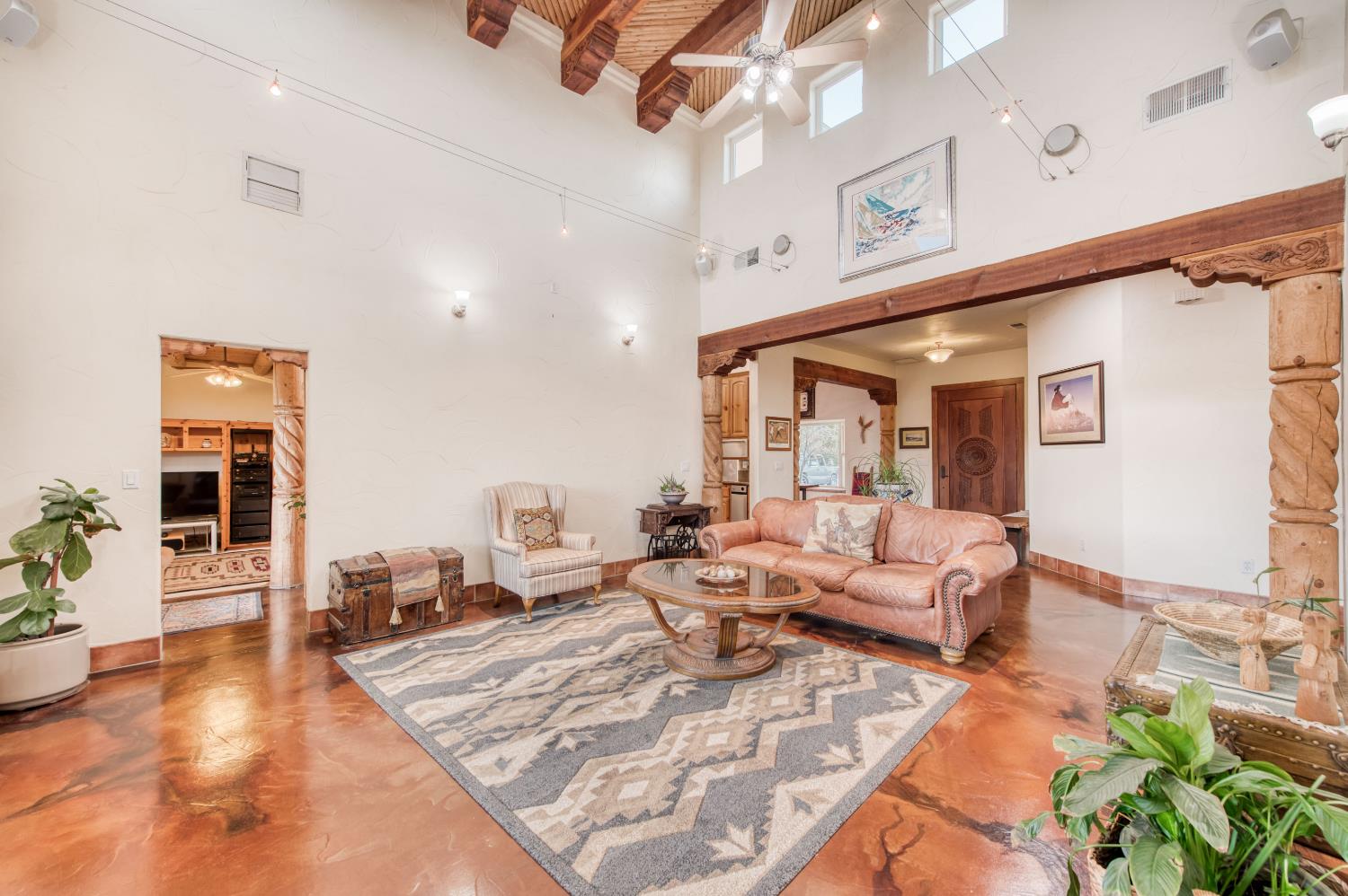 17433 El Dorado Madera, CA 93636 - Photo 12 of 49 a living room with furniture