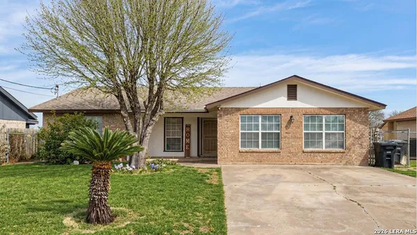 $235,000 | 1563 Paseo Encinal Drive, Eagle Pass, TX 78852