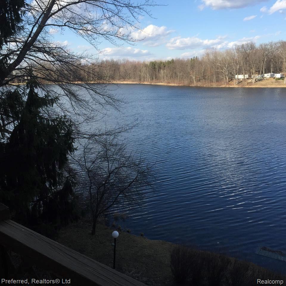 6386 Crandall Road Howell, MI 48855 - Photo 9 of 22 crandall 12.jpg