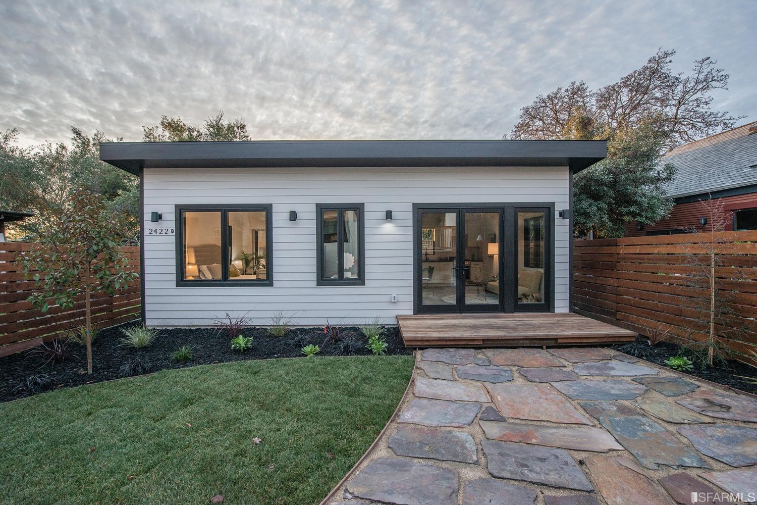 2422 Bonar Street Berkeley, CA 94702 - Photo 44 of 54 a front view of a house with garden