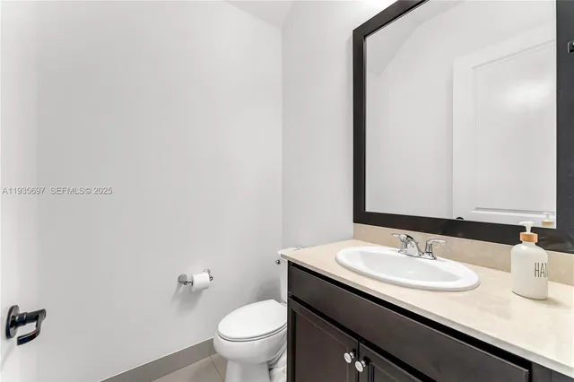 $4,100 | 9881 West 34th Avenue, Hialeah, FL 33018