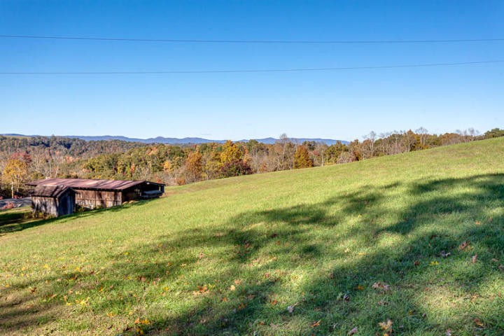 1367 Murrayville Road La Follette, TN 37766 - Photo 31 of 38 Gallery Image 31