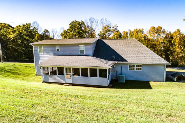 1367 Murrayville Road La Follette, TN 37766 - Photo 32 of 38 Gallery Image 32
