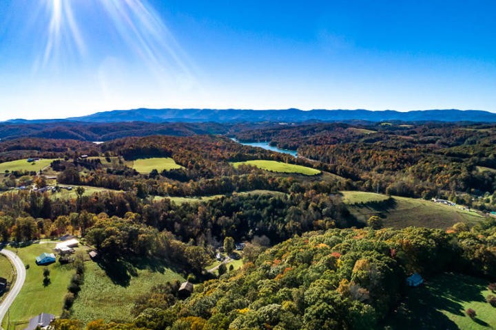 1367 Murrayville Road La Follette, TN 37766 - Photo 37 of 38 Gallery Image 37