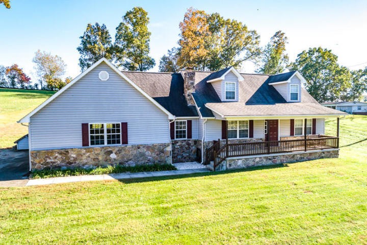 1367 Murrayville Road La Follette, TN 37766 - Photo 5 of 38 Gallery Image 5