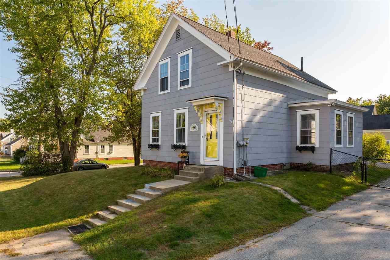26 Grove Street Rochester, NH 03868 - Photo 1 of 40