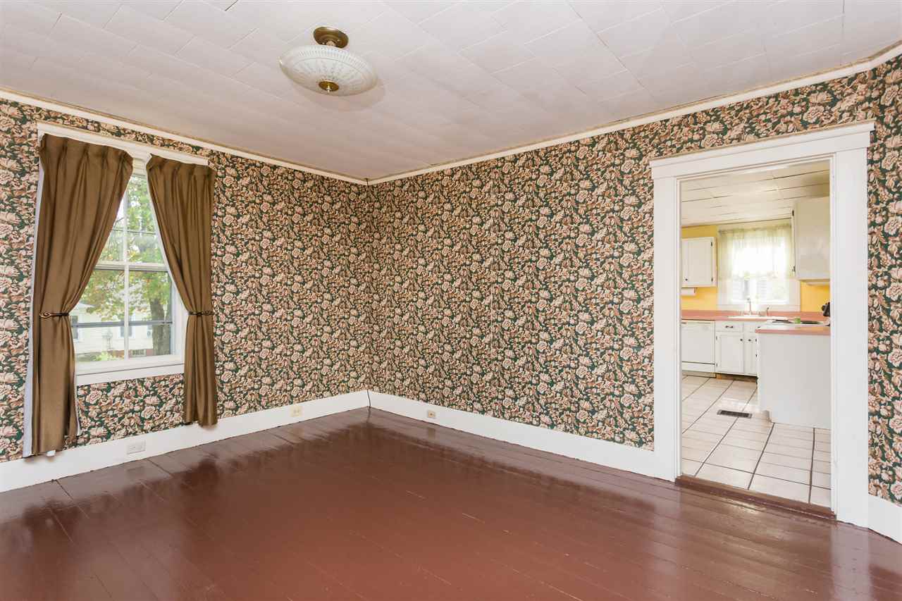 26 Grove Street Rochester, NH 03868 - Photo 7 of 40