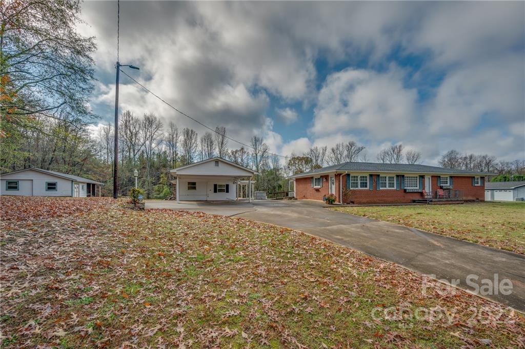 624 Webb Road Ellenboro, NC 28040 - Photo 4 of 41 Gallery Image 4
