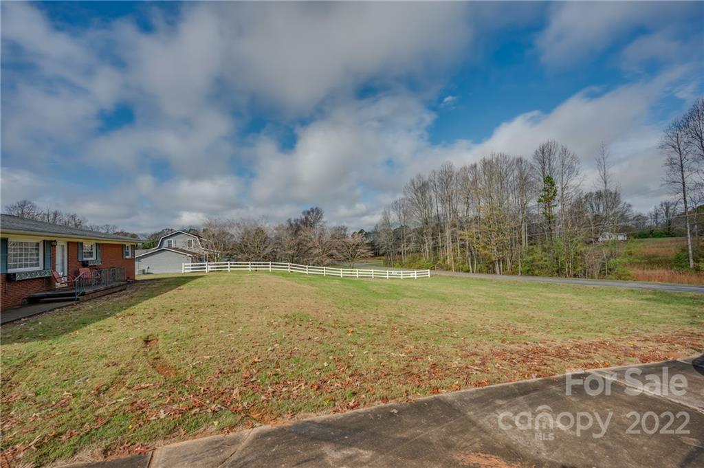 624 Webb Road Ellenboro, NC 28040 - Photo 5 of 41 Gallery Image 5