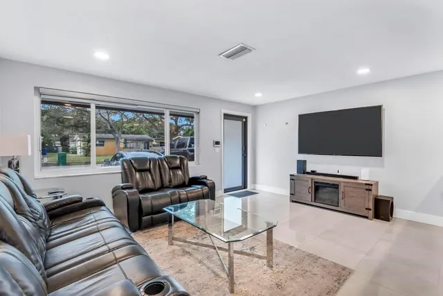 $3,400 | 5070 Southwest 94th Terrace, Cooper City, FL 33328