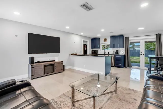 $3,400 | 5070 Southwest 94th Terrace, Cooper City, FL 33328