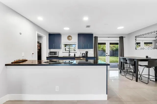 $3,400 | 5070 Southwest 94th Terrace, Cooper City, FL 33328