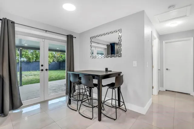 $3,400 | 5070 Southwest 94th Terrace, Cooper City, FL 33328