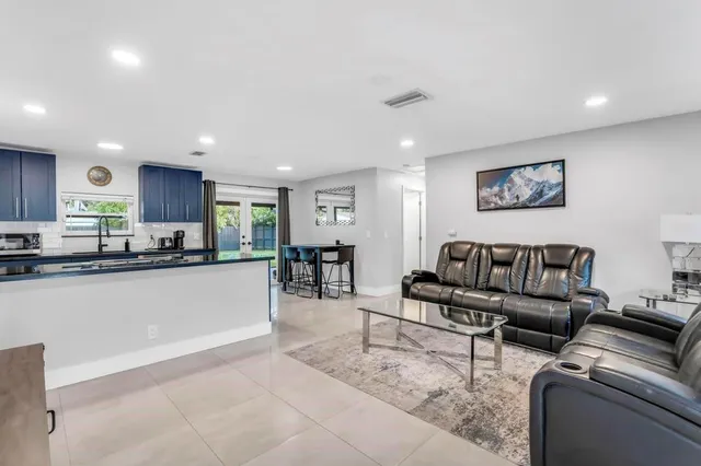 $3,400 | 5070 Southwest 94th Terrace, Cooper City, FL 33328