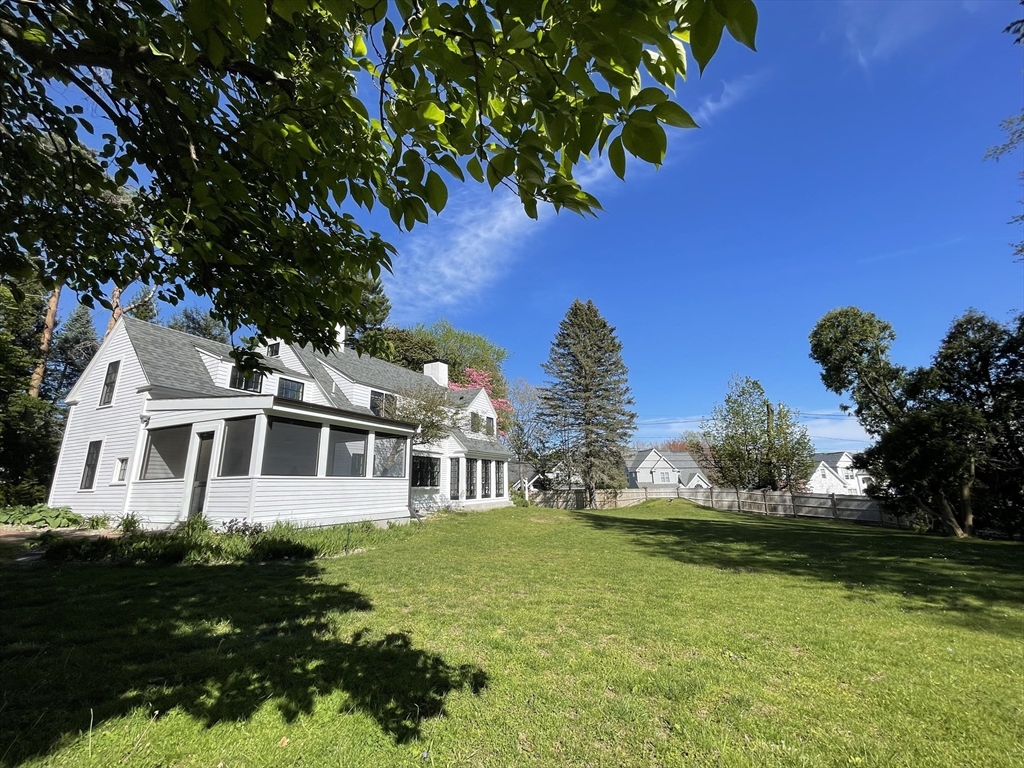 261 Salem End Road Framingham, MA 01702 - Photo 1 of 42 Gallery Image 1