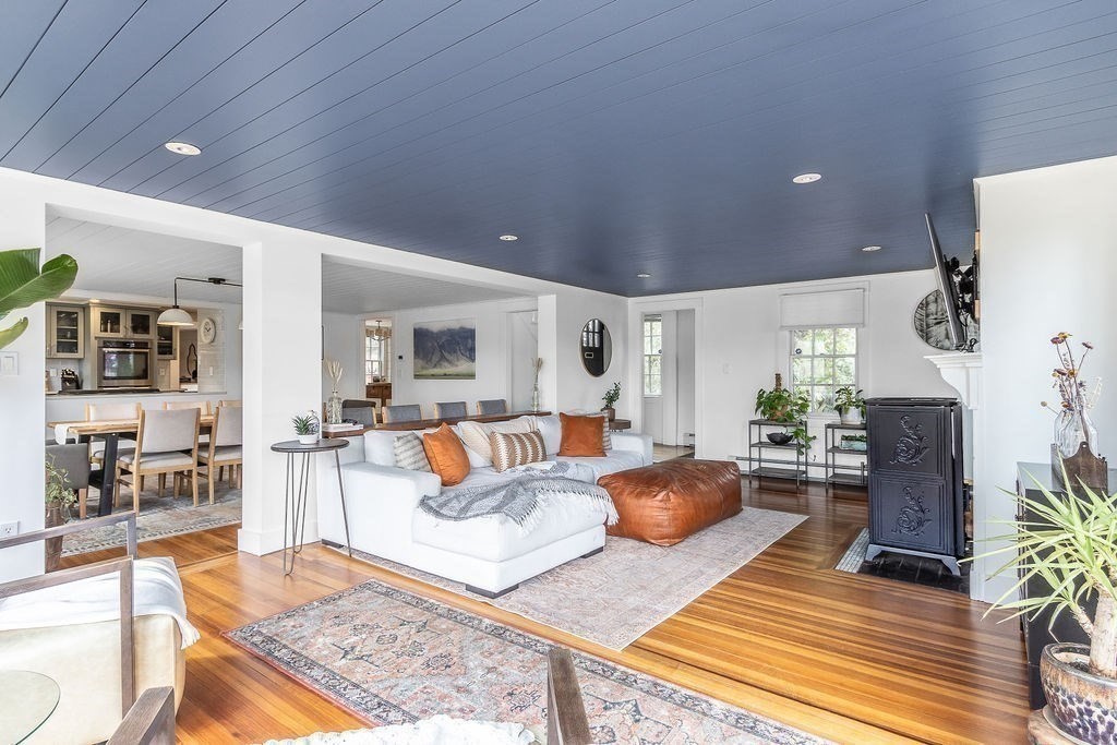 261 Salem End Road Framingham, MA 01702 - Photo 11 of 42 Gallery Image 11