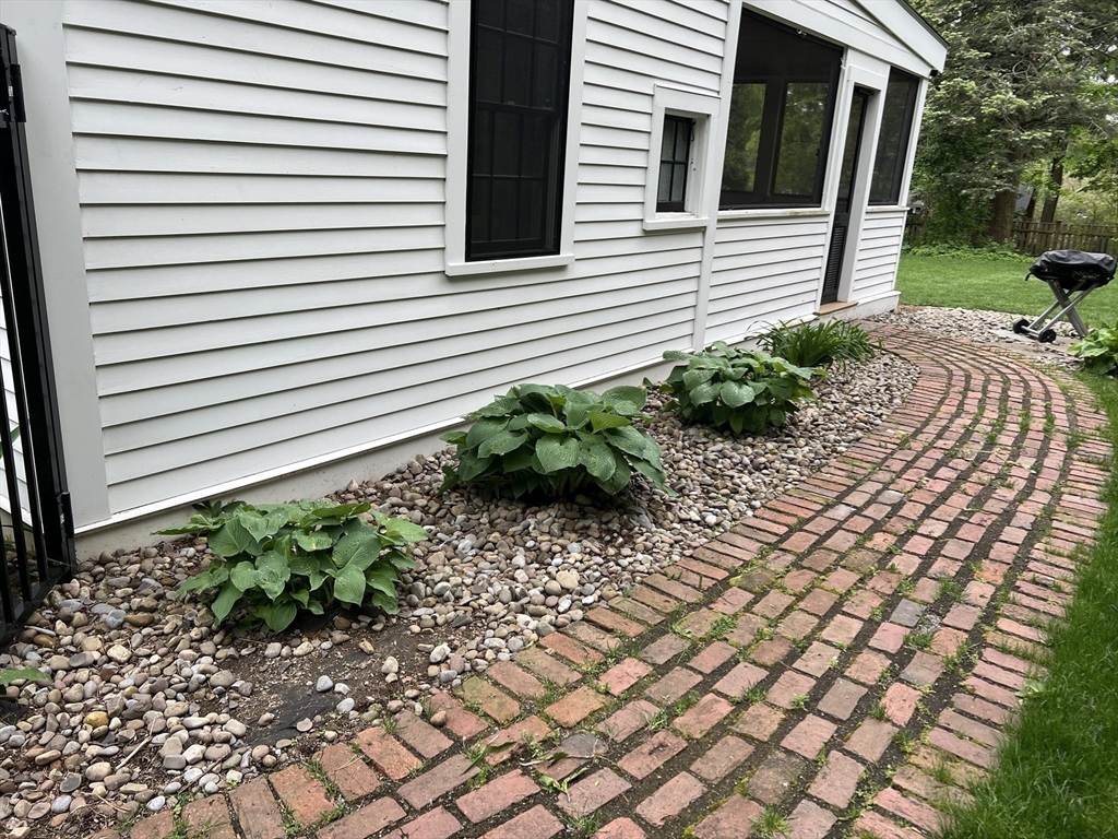 261 Salem End Road Framingham, MA 01702 - Photo 42 of 42 Gallery Image 42