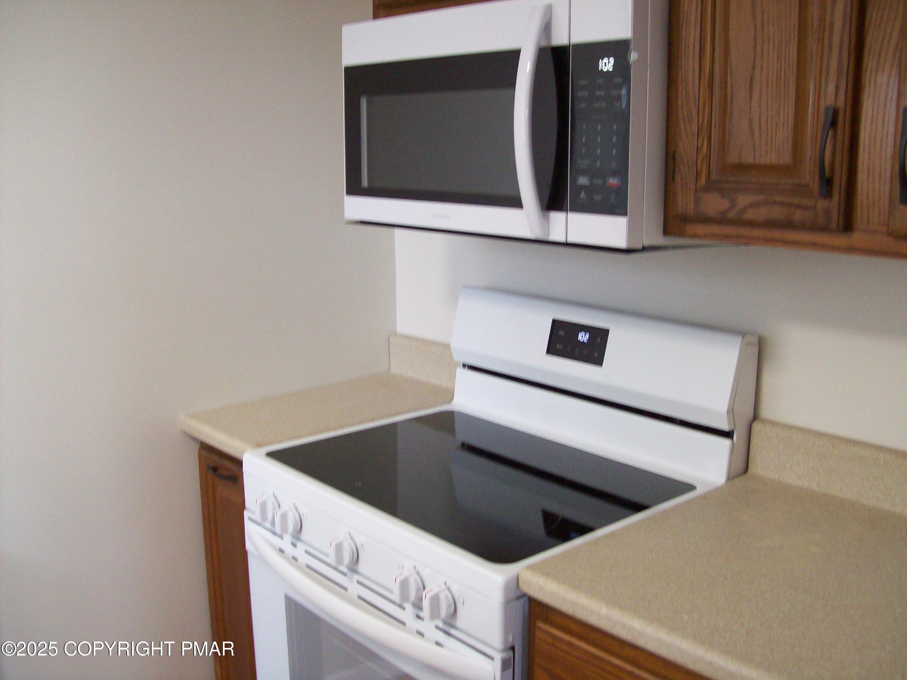 116 Kasak Road East Stroudsburg, PA 18302 - Photo 10 of 17 a view of washer and dryer