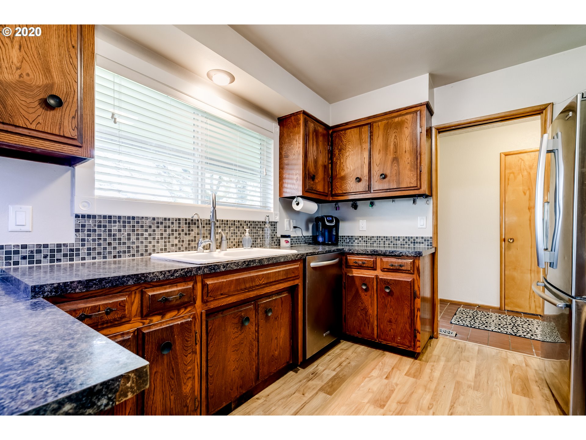 93769 Prairie Road Junction City, OR 97448 - Photo 6 of 27 Gallery Image 6