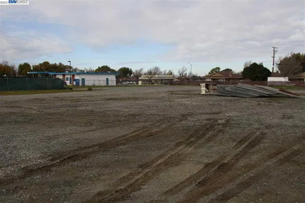 $888,000 | 100 El Dorado Drive, Pittsburg, CA 94565
