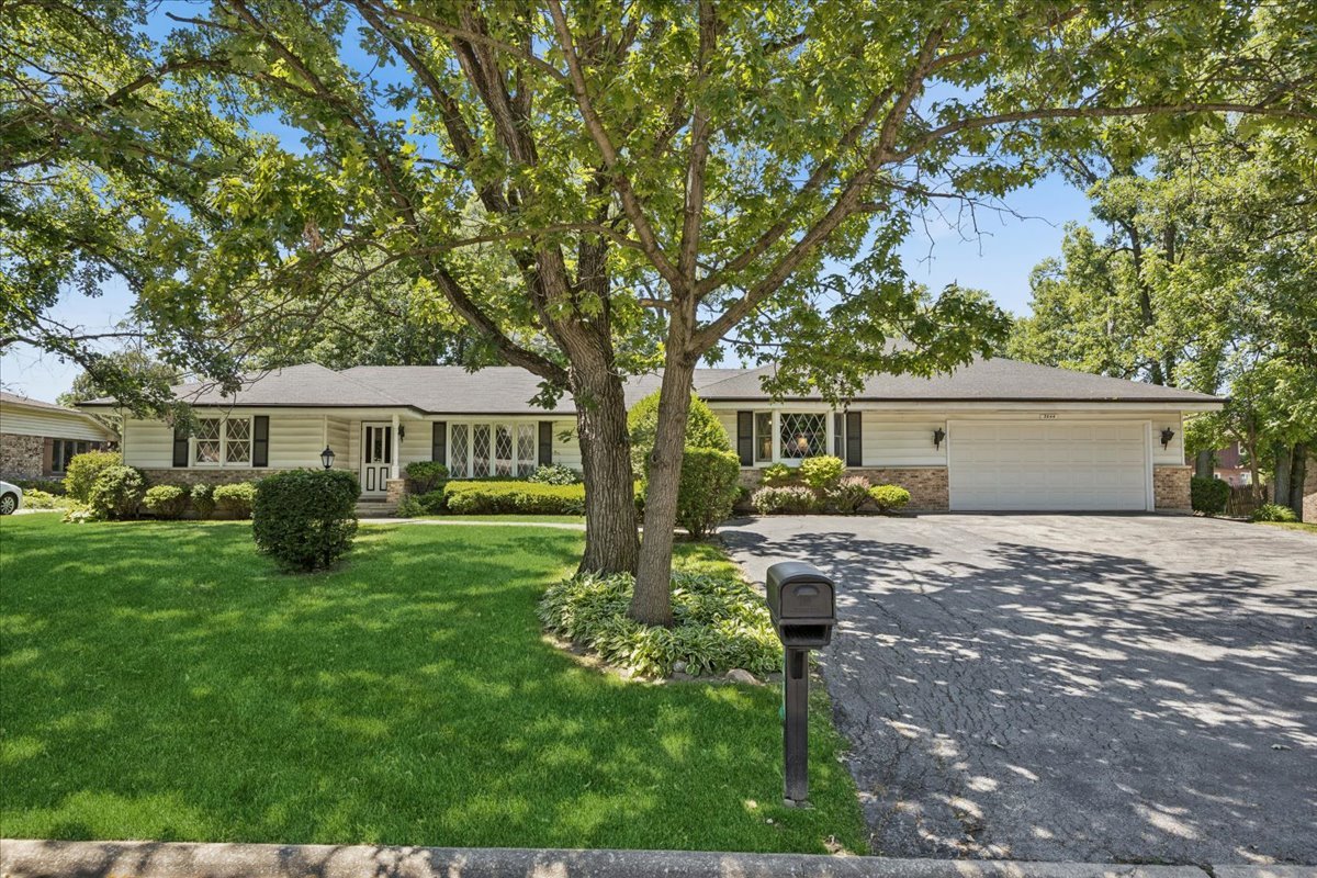 3444 Huntington Terrace Crete, IL 60417 - Photo 1 of 26