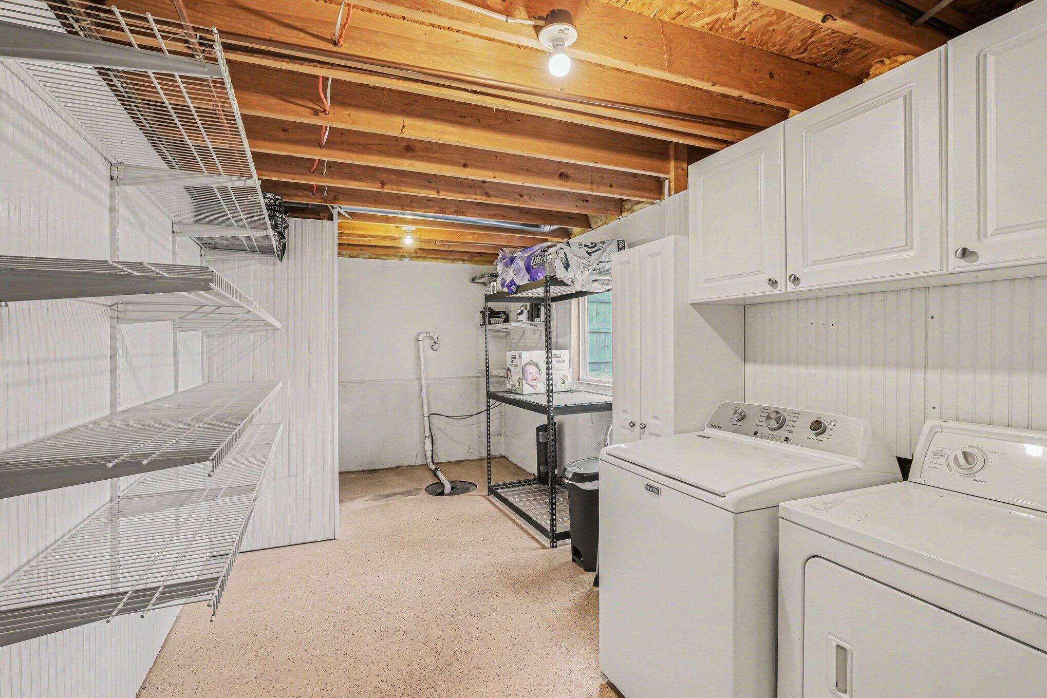 14923 Minetta Avenue Spring Lake, MI 49456 - Photo 16 of 21 14923 MINETTA LAUNDRY ROOM