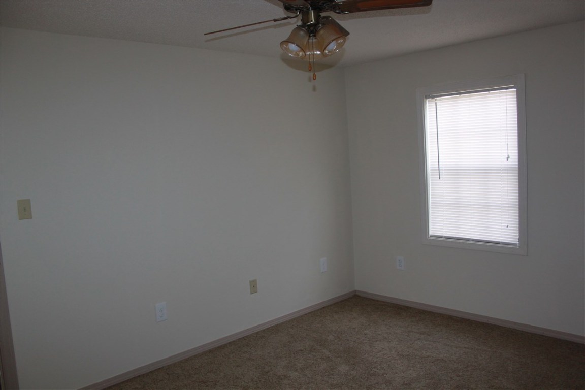 915 Old River Road Piedmont, SC 29673 - Photo 5 of 20