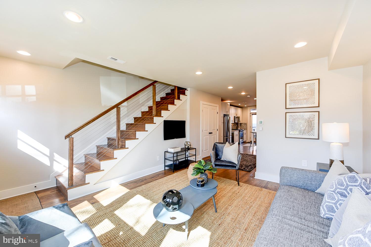 1726 R Street Southeast Washington, DC 20020 - Photo 3 of 36 Gallery Image 3