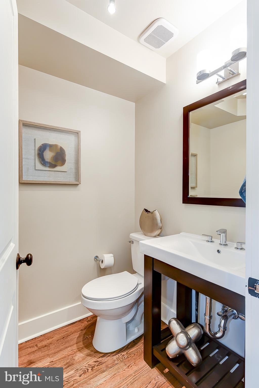 1726 R Street Southeast Washington, DC 20020 - Photo 8 of 36 Gallery Image 8