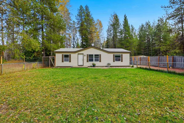 $229,000 | 237 8th Avenue, Ione, WA 99139