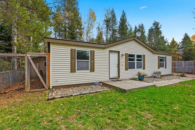 $229,000 | 237 8th Avenue, Ione, WA 99139