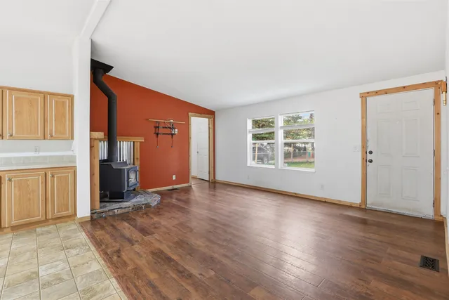 $229,000 | 237 8th Avenue, Ione, WA 99139