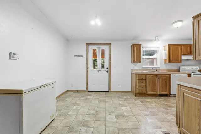 $229,000 | 237 8th Avenue, Ione, WA 99139