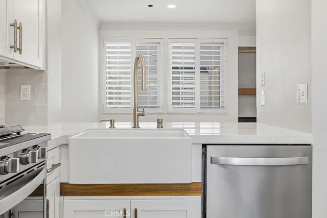 $6,700 | 501 Herondo Street, Unit 59, Hermosa Beach, CA 90254